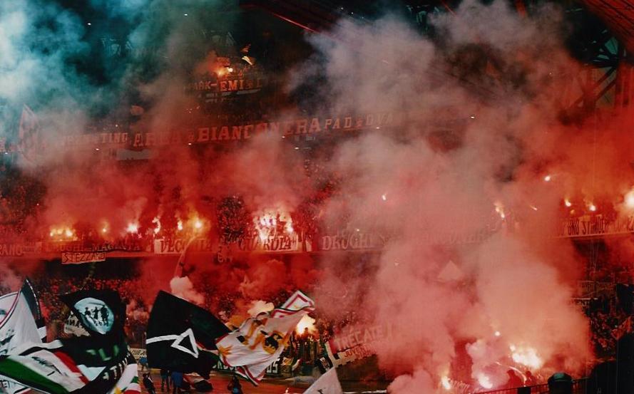 juventus-1991-04-24-juventus-barcellona-02.jpg
