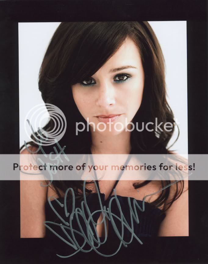 DanielleAutograph.jpg