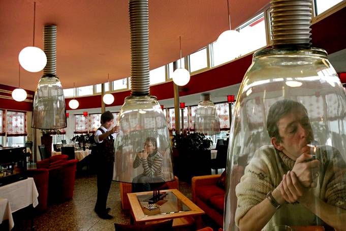 personal-smoking-area-japan.jpeg