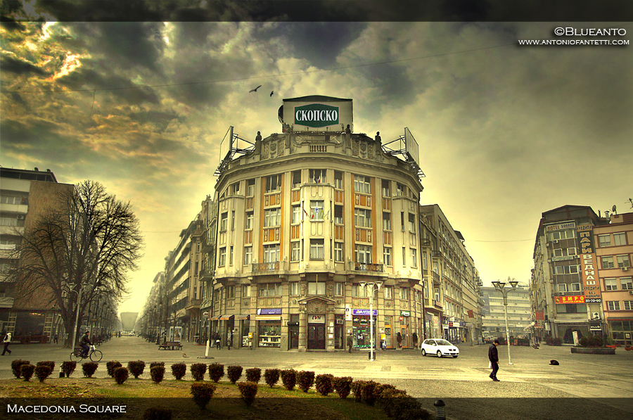 Macedonia_Square_by_blueanto.jpg
