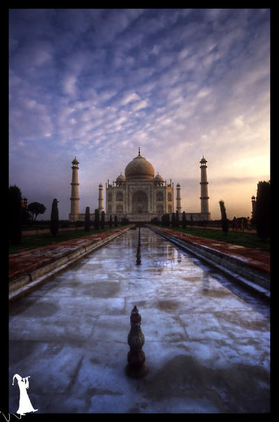 India___1___The_Taj_by_MalcomX.jpg