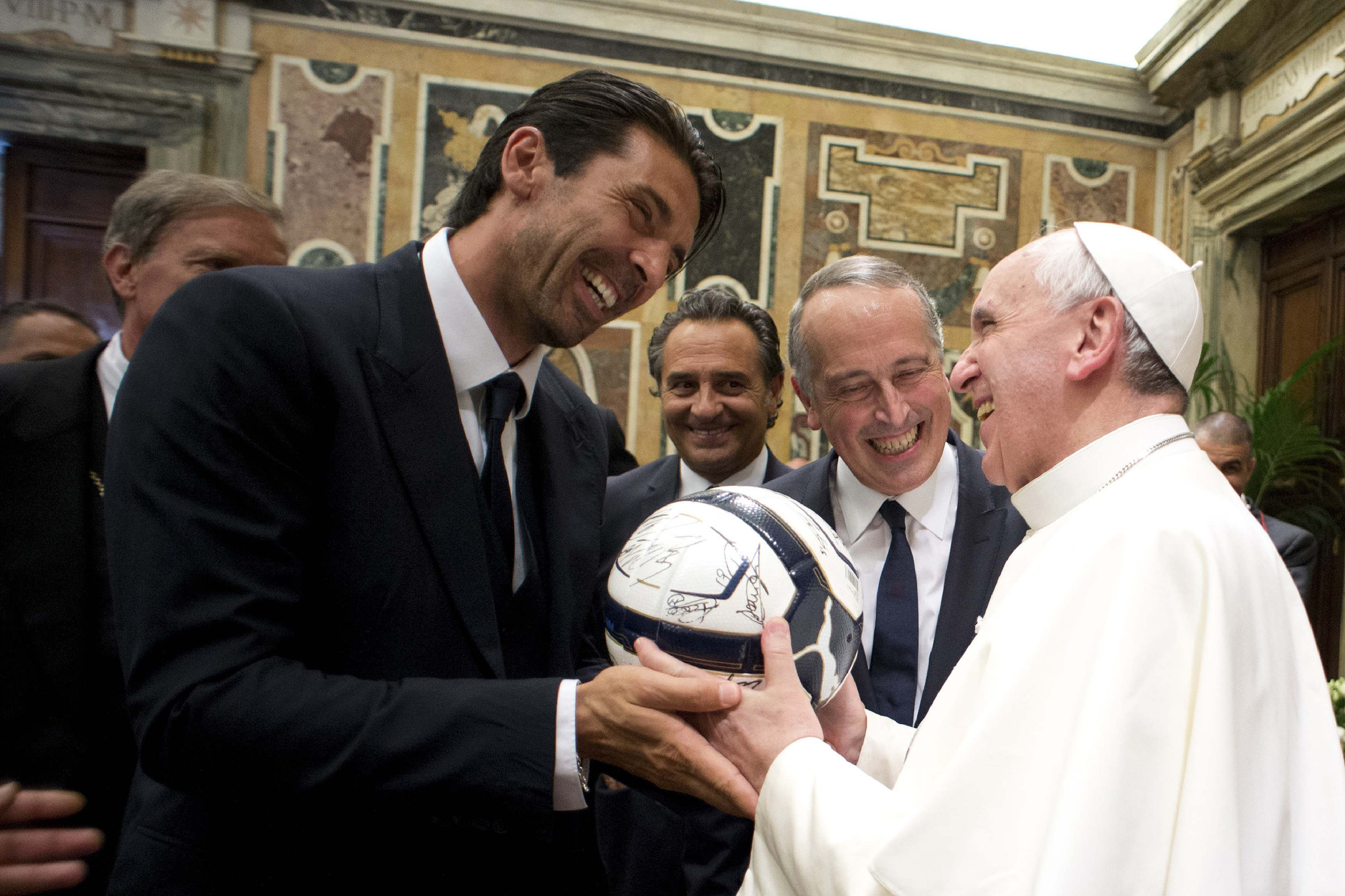 Pope-soccer-balls.jpg
