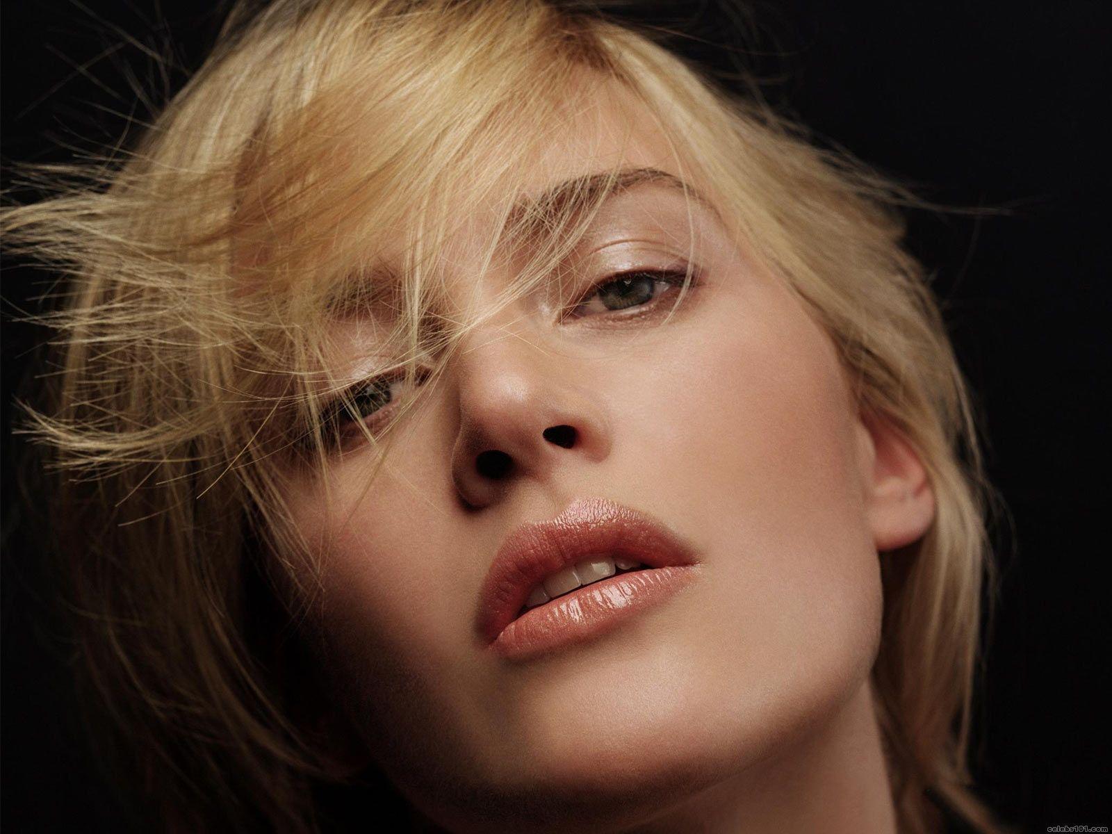 Kate-Winslet-kate-winslet-4732310-1600-1200.jpg