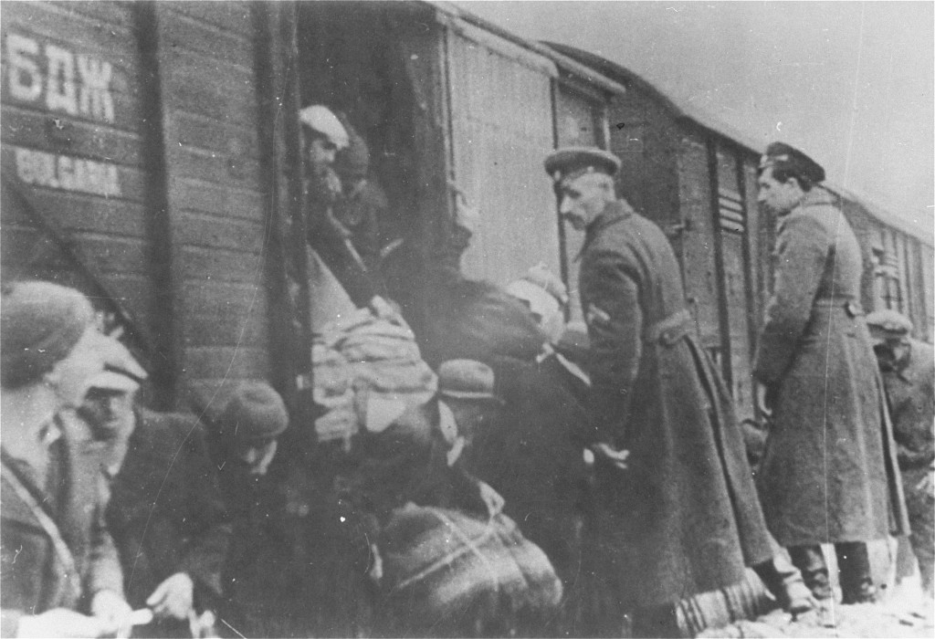 Holocaust-Street-Hono_Horo.jpg