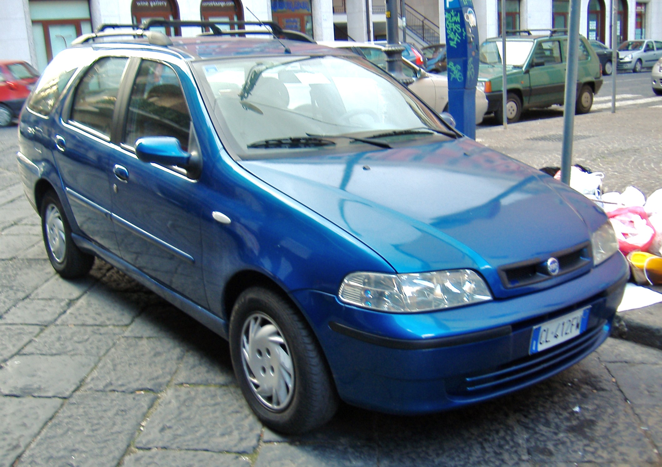Fiat_Palio_2002_Station_Wagon.JPG