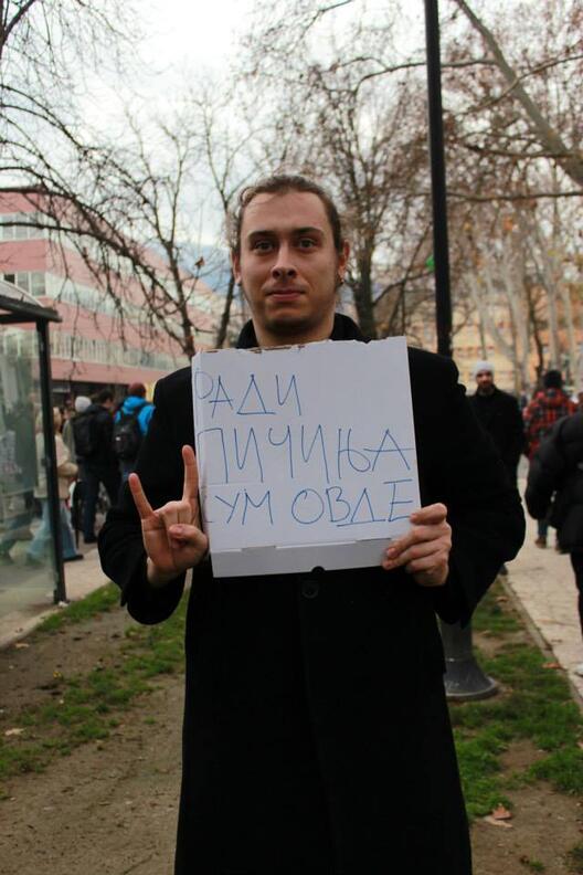 iskren%20demonstrant.preview.jpg