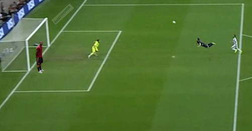 Bts7wzsIgAAbnDx.png:large