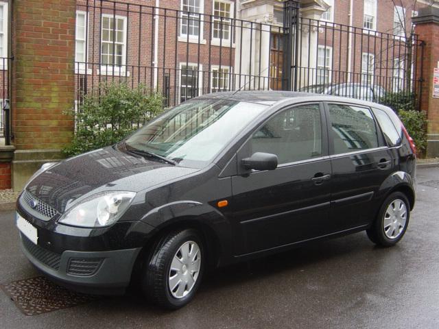 3830a-car-ford-fiesta-1.JPG