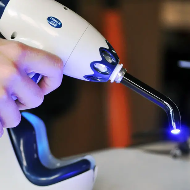 ledmax-led-curing-light-by-hakan-gursu2.jpg