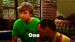 tumblr_m8vbdoY7qT1qmewgro4_250.gif