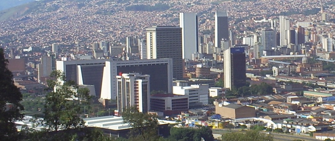 Centro_de_Medellin-_Colombia.JPG