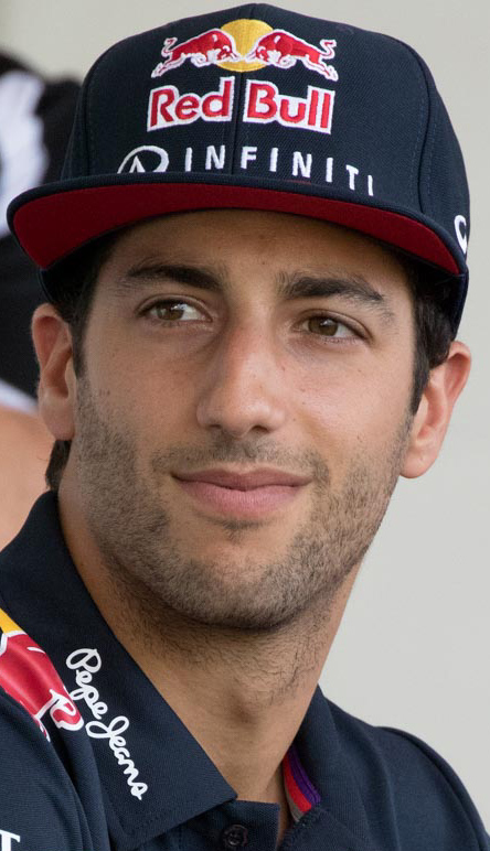 Daniel_Ricciardo_2015_Malaysia.jpg