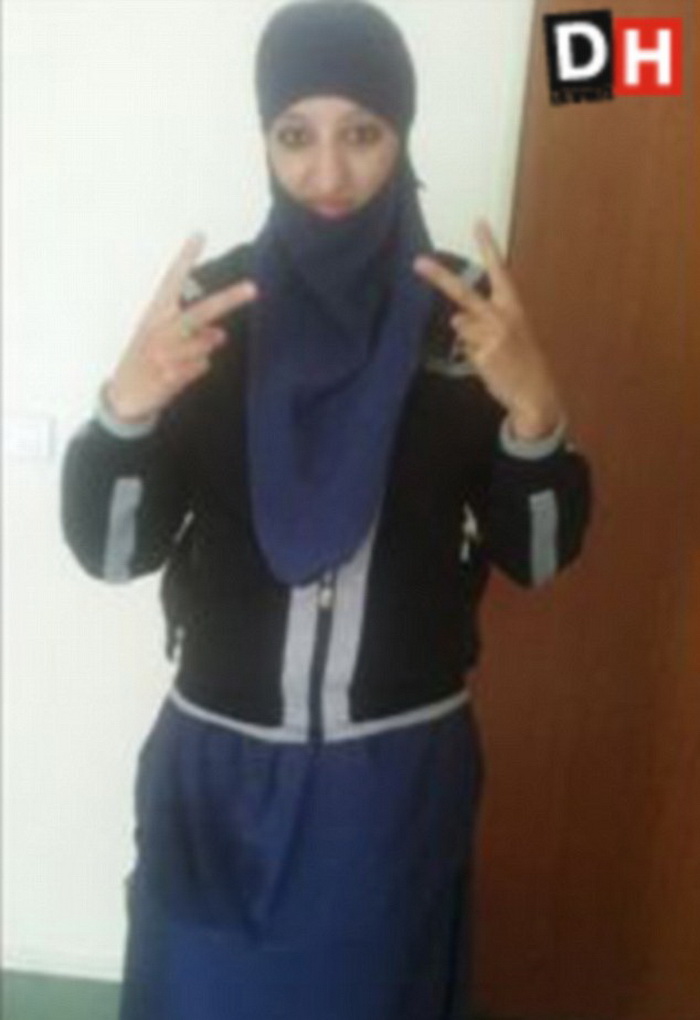nabila-morocca-hasna-ait-boulahcen-greska-05.jpg