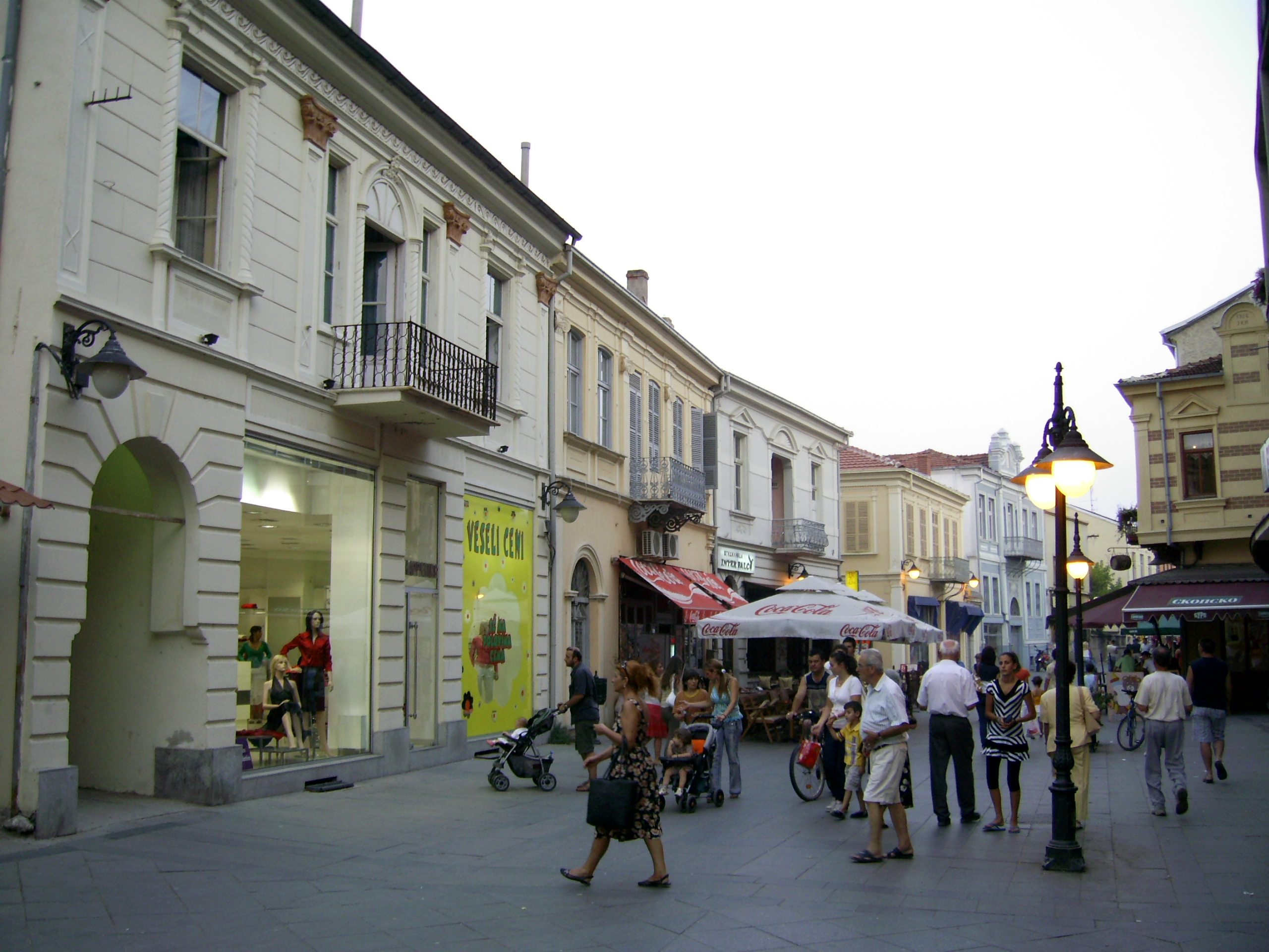 Bitola-Sirok_sokak.JPG