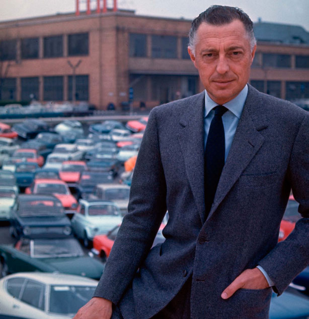 54d57616eb4bf_-_esq-gianni-agnelli-081413-x5i5hy-xlg.jpg