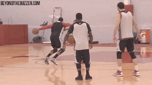 tumblr_mkai578a321ryuig7o1_400.gif