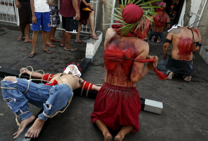 filipini-rituali-veliki-petok-03.jpg