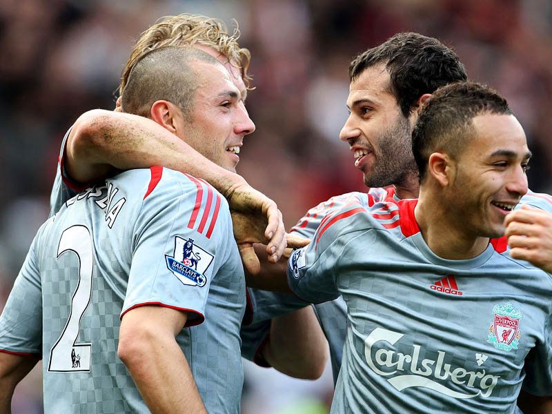 Andrea-Dossena-Manchester-United-Liverpool-Pr_2003643.jpg