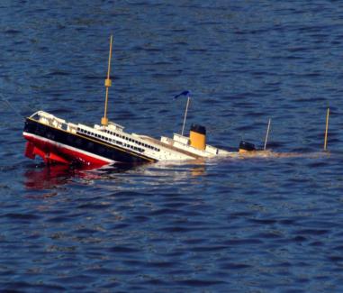 lh_realtime_worlds_sinking_ship.jpg