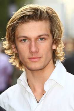 alex-pettyfer-wi12.jpg