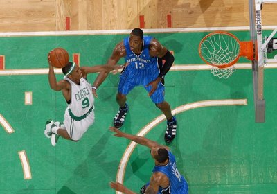 rajon-rondo-dunks-on-dwight-howard.jpg