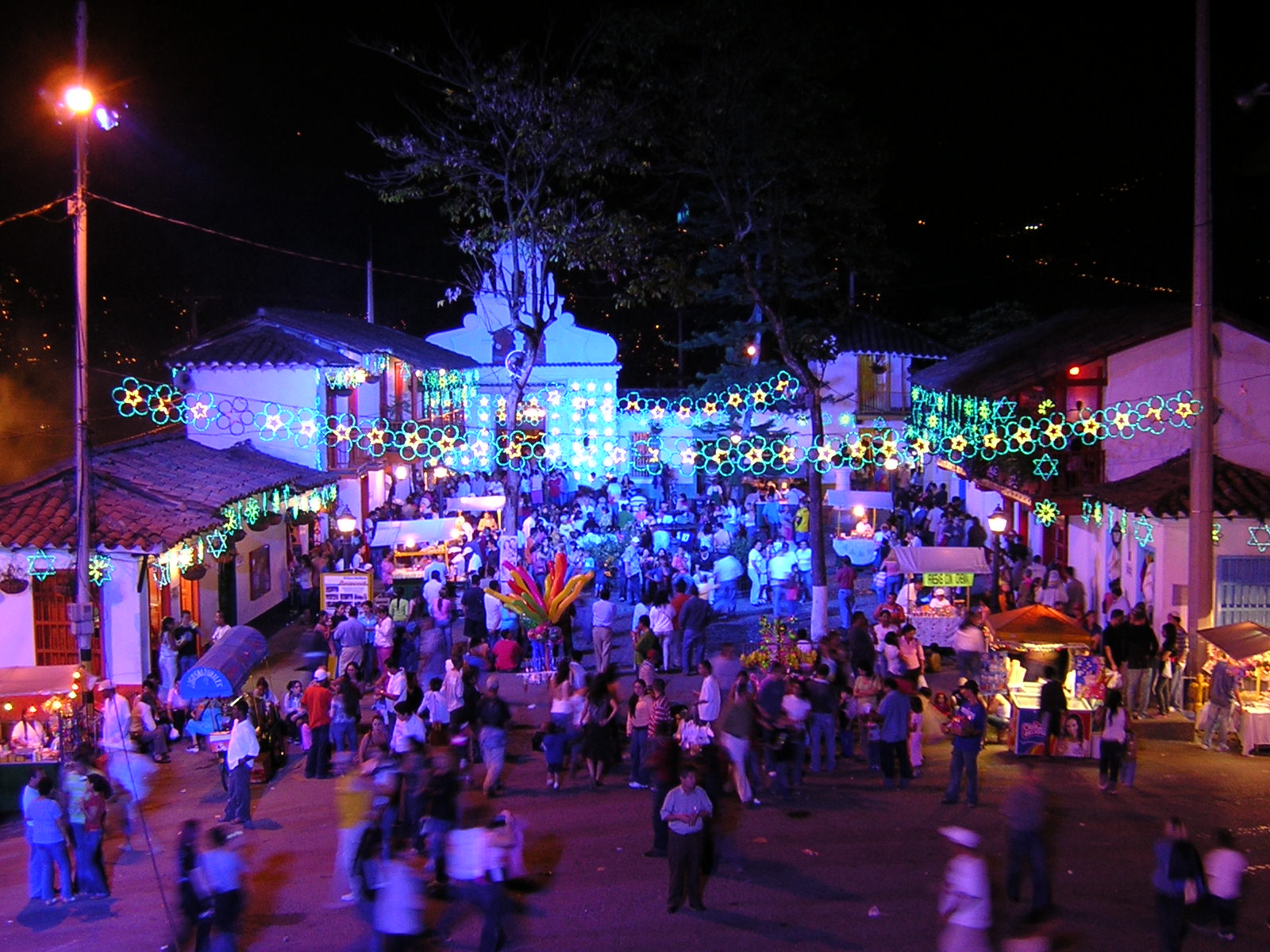 Pueblito_Paisa-Navidad_2006-Medellin.JPG