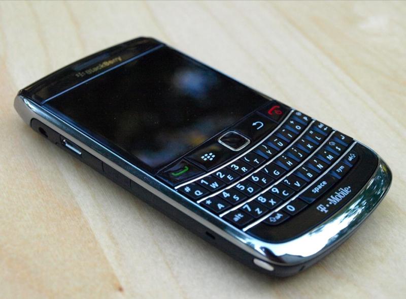 blackberry-bold-9700-tmobile-00.jpg
