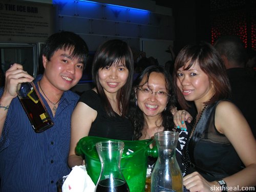 genting%20drinking.jpg
