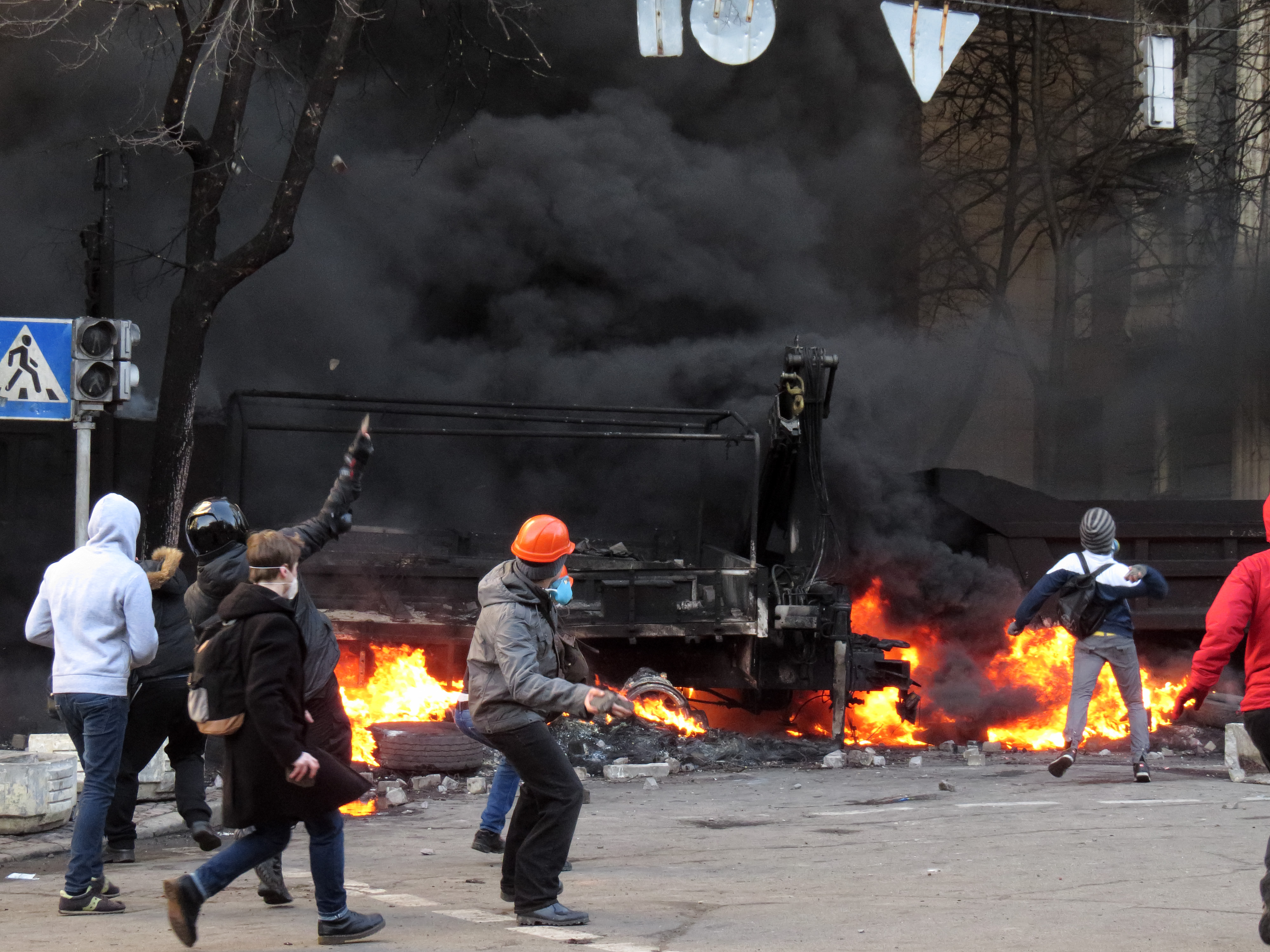 Euromaidan_Kiev_2014-02-18_15-08.JPG
