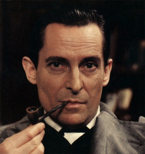 Jeremy-Brett-sherlock-holmes-33590952-469-500.jpg