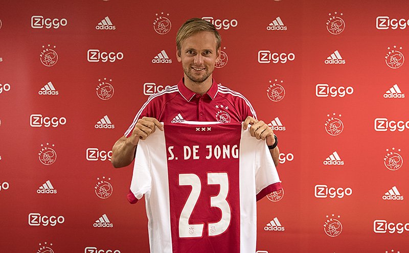 DIUy8iTW4AA11Nc.jpg:large