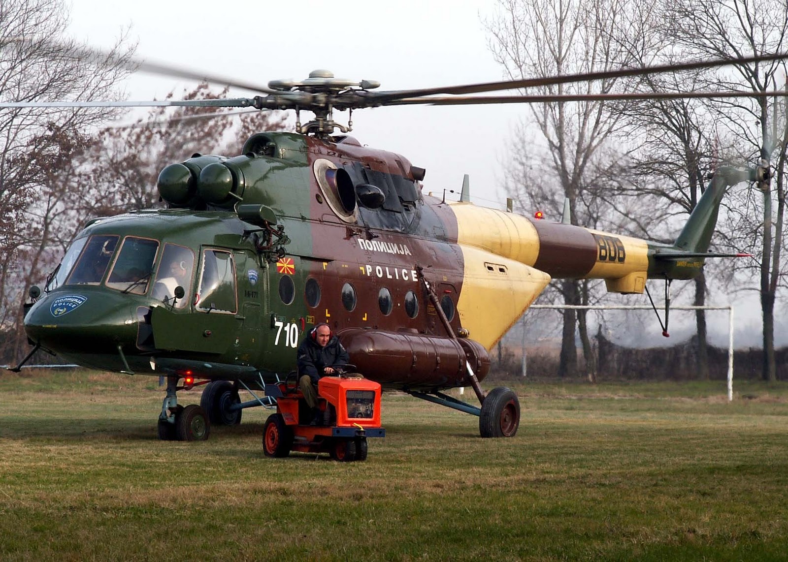 Mi-171+Hip-H++710++++Petrovec++++26-11-09.jpg